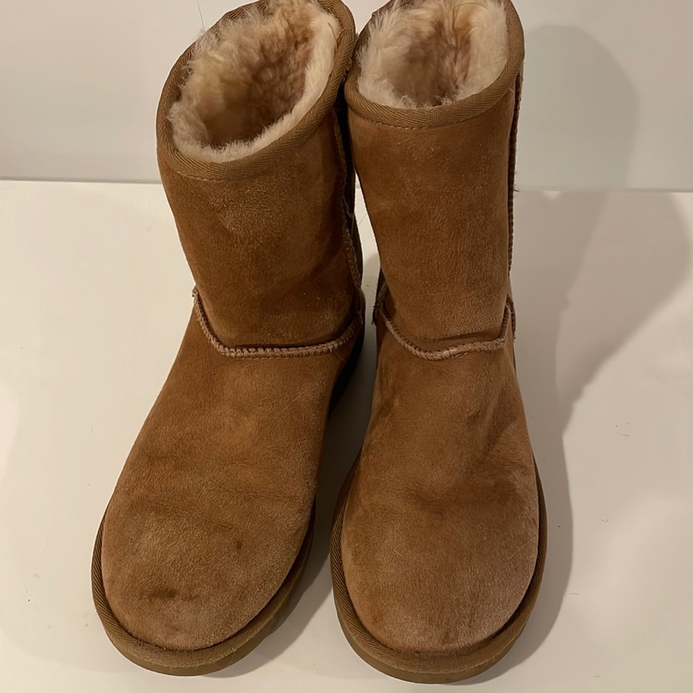 Ugg classic short